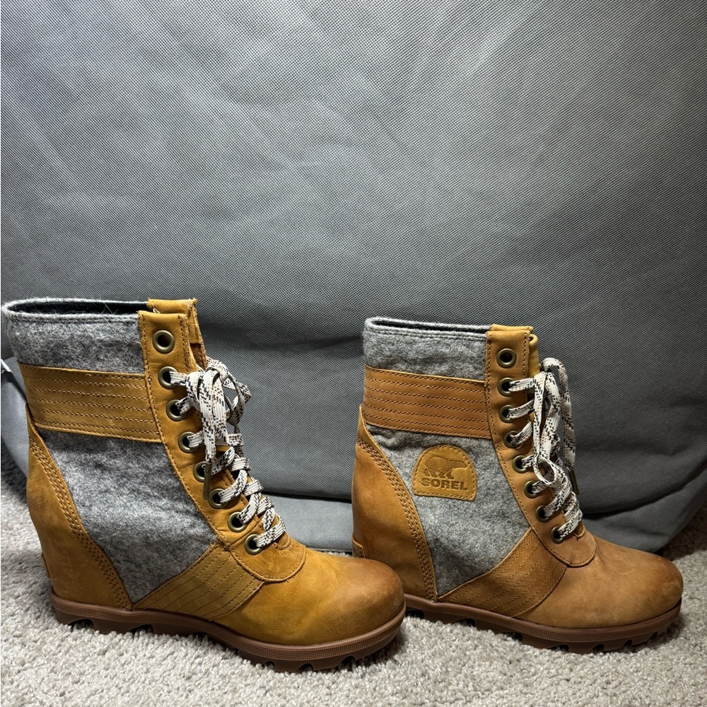 Sorel Wedge Booties